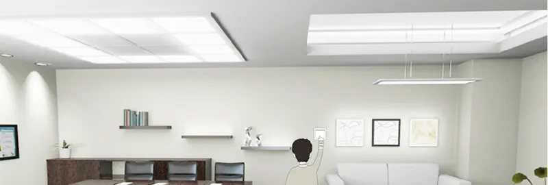 Cena ilustrativa de escritório iluminado em branco frio por uma fita de LED de branco dinâmico controlada por interruptor